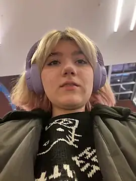 Baby  Naughty online show from 12.07.24