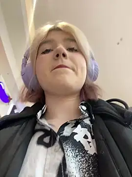 Baby  Naughty online show from 02.04.25