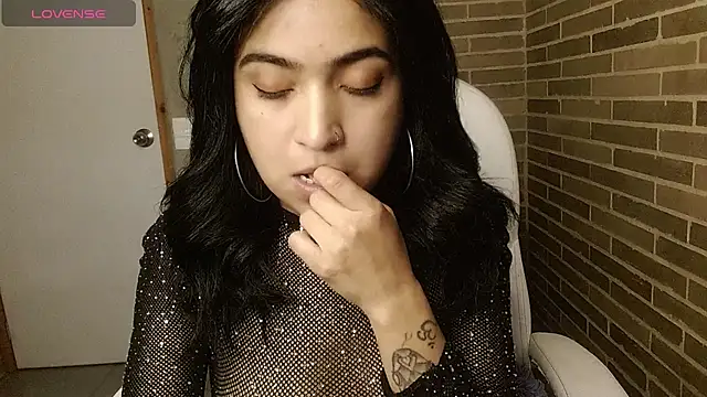 helenacyruss online show from 02.18.26