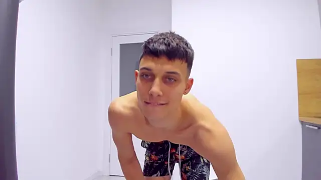 Snapshot of Kent_Ross chatting on 10.23.25 Kent Ross online show from 10.23.25