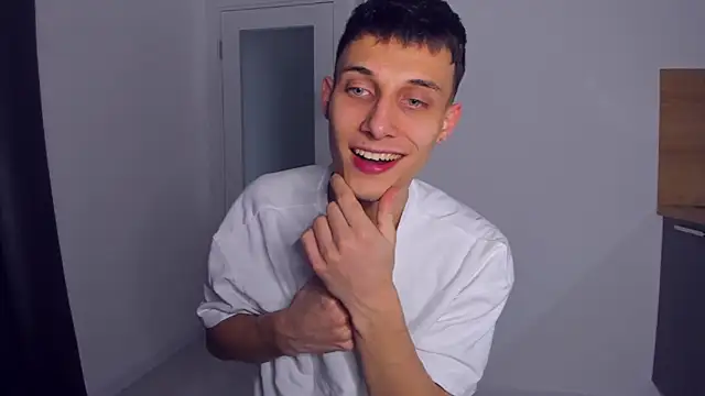 Snapshot of Kent_Ross chatting on 10.25.25 Kent Ross online show from 10.25.25