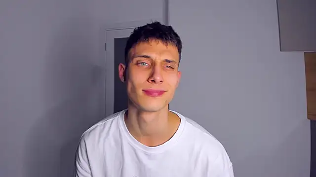 Snapshot of Kent_Ross chatting on 10.27.25 Kent Ross online show from 10.27.25