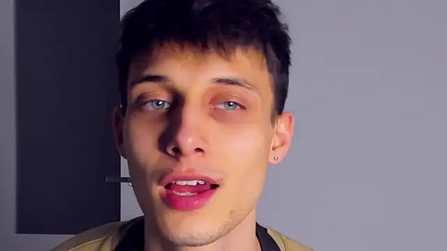 Snapshot of Kent_Ross chatting on 11.29.25 Kent Ross online show from 11.29.25