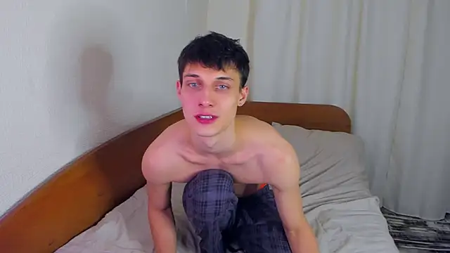 Snapshot of Kent_Ross chatting on 12.13.25 Kent Ross online show from 12.13.25