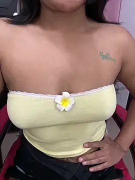 LeisyXO online show from 02.09.26