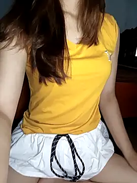 Snapshot of Girl20sexy chatting on 11.10.25 Girl20sexy online show from 11.10.25