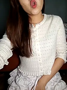 Snapshot of Girl20sexy chatting on 11.13.25 Girl20sexy online show from 11.13.25