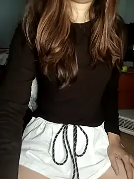 Snapshot of Girl20sexy chatting on 11.20.25 Girl20sexy online show from 11.20.25