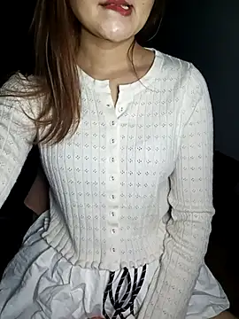 Snapshot of Girl20sexy chatting on 12.21.25 Girl20sexy online show from 12.21.25