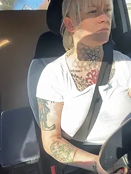 poussichienne online show from 03.02.26