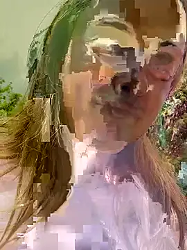 Snapshot of enjoy_my_beauty chatting on 02.26.25 enjoy my beauty online show from 02.26.25