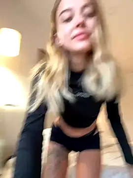 Snapshot of enjoy_my_beauty chatting on 09.14.25 enjoy my beauty online show from 09.14.25