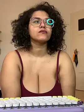 Curvydesifromgermany online show from 01.29.25