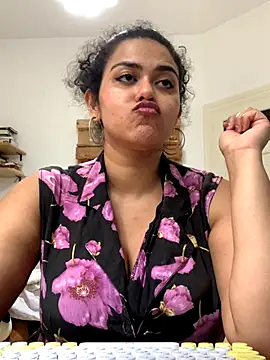 Curvydesifromgermany online show from 09.10.25