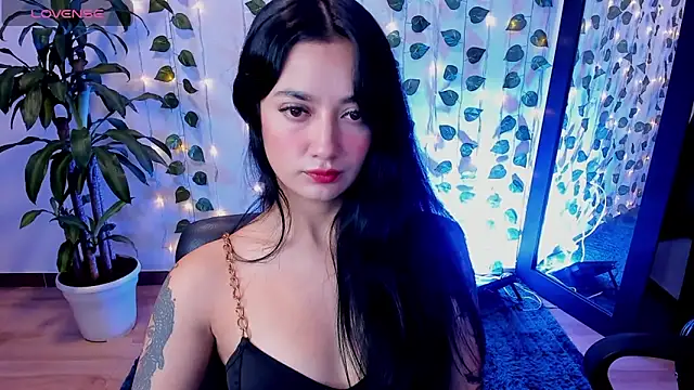 mariiana-diaz online show from 12.16.24