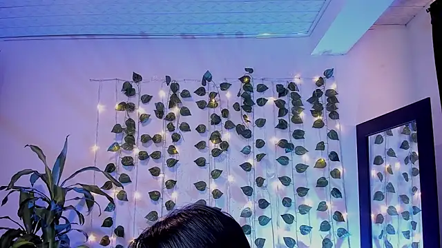 mariiana-diaz online show from 02.10.25