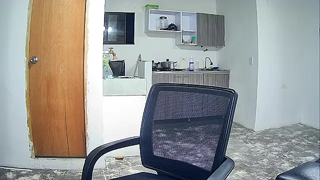 Snapshot of Kevin_Torres chatting on 10.30.25 Kevin Torres online show from 10.30.25