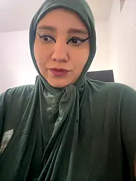 hannahayat online show from 11.12.25