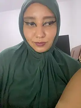 hannahayat online show from 11.14.25