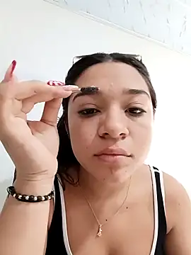 -VICKKY online show from 12.15.25