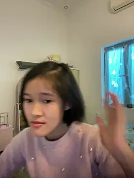 Snapshot of thithi8369 chatting on 12.15.24 thithi8369 online show from 12.15.24