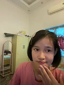 Snapshot of thithi8369 chatting on 12.17.24 thithi8369 online show from 12.17.24