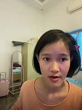 Snapshot of thithi8369 chatting on 12.19.24 thithi8369 online show from 12.19.24