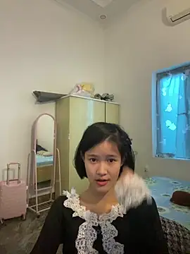 Snapshot of thithi8369 chatting on 12.25.24 thithi8369 online show from 12.25.24