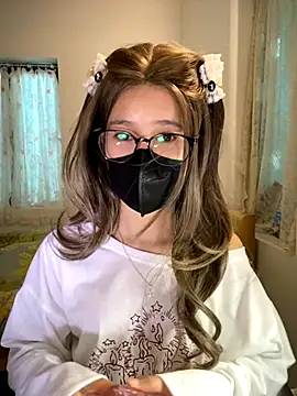 Snapshot of thithi8369 chatting on 10.30.25 thithi8369 online show from 10.30.25