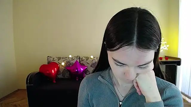 Pretty shy online show from 03.08.25