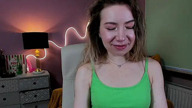 Mia Tasty online show from 11.19.25