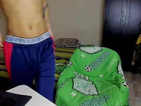 Snapshot of cardrey05 chatting on 02.28.26 cardrey05 online show from 02.28.26