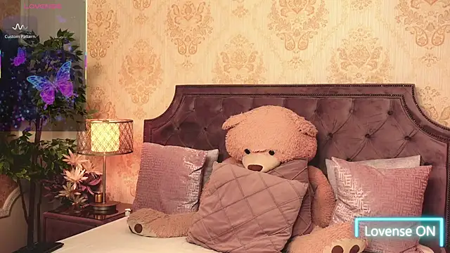 JaneDevine online show from 10.18.25