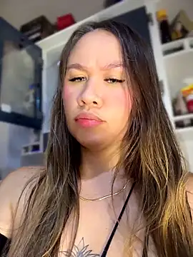Emiily lee online show from 05.24.26
