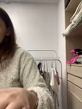 AnaWest online show from 09.22.25