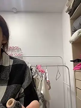 AnaWest online show from 09.28.25