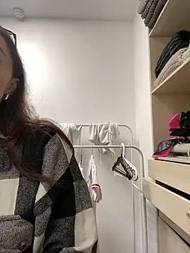 AnaWest online show from 10.05.25