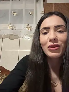 Snapshot of Emmapmg chatting on 03.09.25 Emmapmg online show from 03.09.25