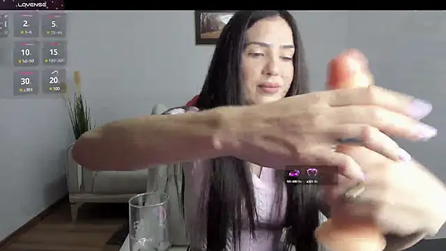 Snapshot of Emmapmg chatting on 03.21.25 Emmapmg online show from 03.21.25