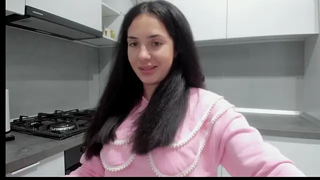 Snapshot of Emmapmg chatting on 11.25.25 Emmapmg online show from 11.25.25