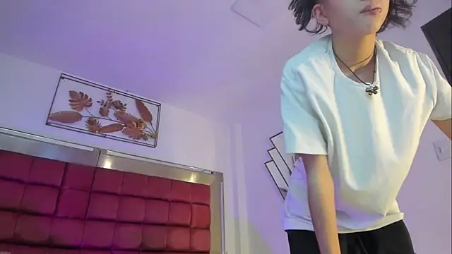 BonnieCute  online show from 11.28.25