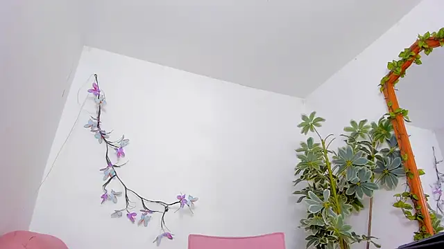 BonnieCute  online show from 02.24.26