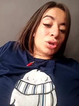 Snapshot of Alona_Evans chatting on 03.08.25 Alona Evans online show from 03.08.25