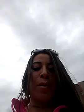 Snapshot of Alona_Evans chatting on 03.14.25 Alona Evans online show from 03.14.25