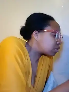 Snapshot of madamsensuale chatting on 02.09.25 madamsensuale online show from 02.09.25