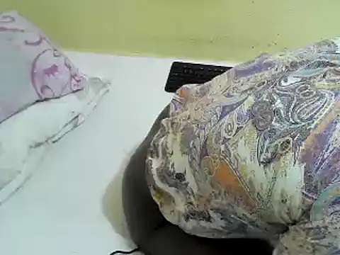 Snapshot of Quincy_joyy chatting on 02.09.25 Quincy joyy online show from 02.09.25