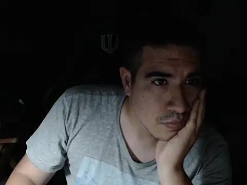 thealfawolf01 online show from 11.21.25