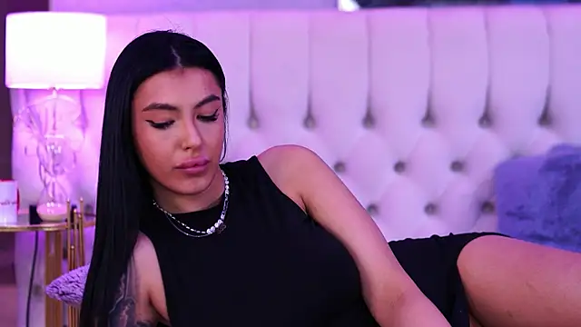 AishaDevoe online show from 03.04.25