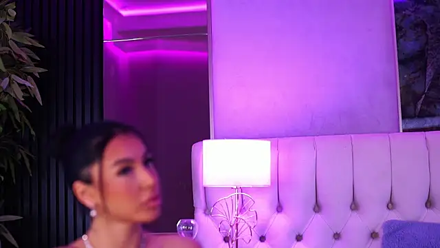 AishaDevoe online show from 03.08.25