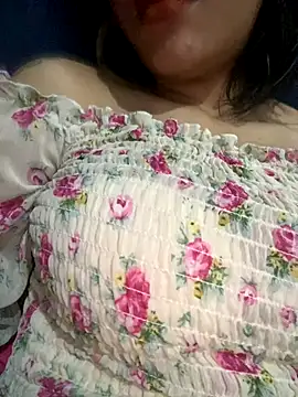 Snapshot of Sofia_xx2 chatting on 12.05.24 Sofia xx2 online show from 12.05.24